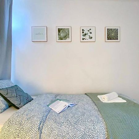 Halby Apartment Chlodna 15 Warschau Buitenkant foto