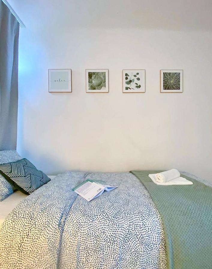 Halby Apartment Chlodna 15 Warschau Buitenkant foto